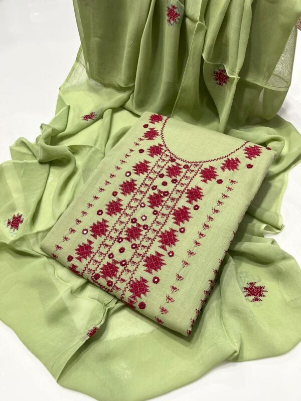 Banarsi Tanka Embroidery 3 Pcs - Image 2