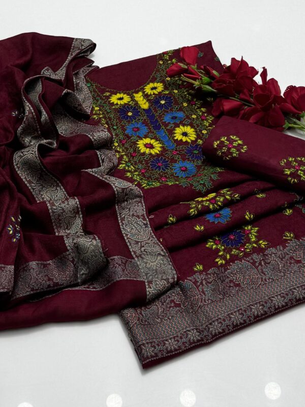 Jacquard Linen Embroidery 3 Pcs - Image 6