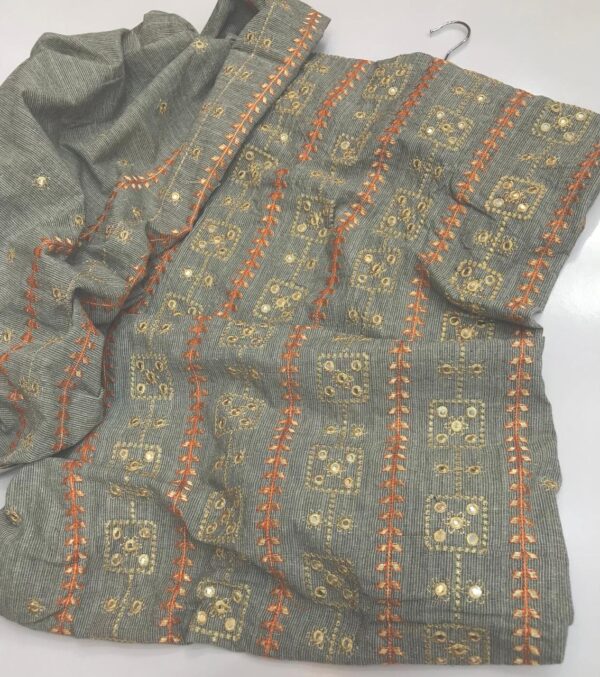 Khaddar Multi Embroidery 2 Pcs - Image 2